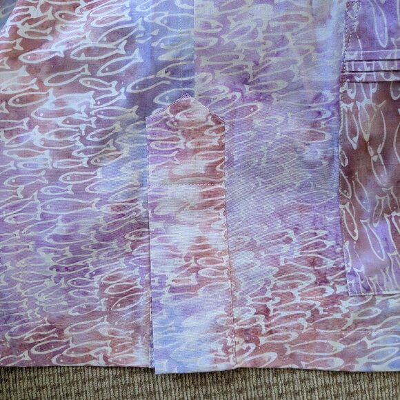 Dos Carolinas Classic Guayabera (Size: L) [Pink & Purple Fish Pattern] - Picture 6 of 7